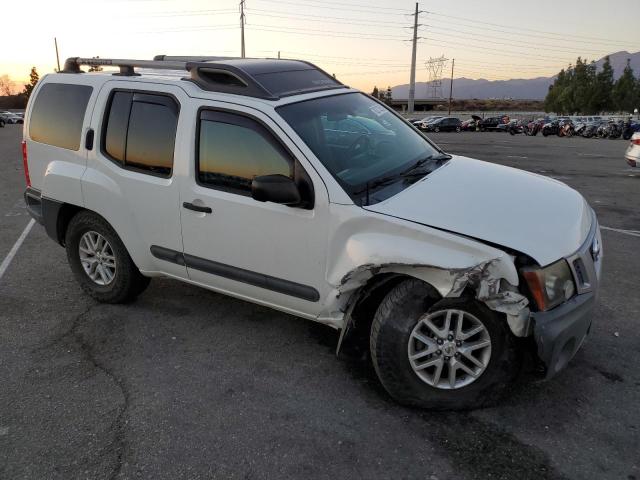 5N1AN0NWXEN803536 - 2014 NISSAN XTERRA X WHITE photo 4