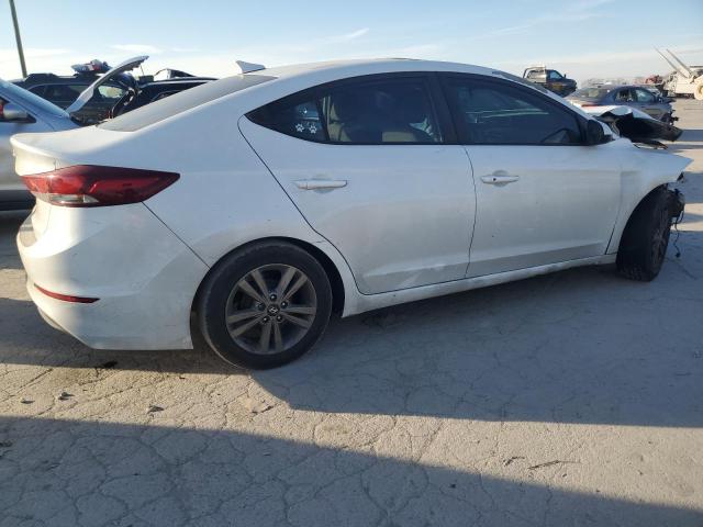 5NPD84LF2HH055050 - 2017 HYUNDAI ELANTRA SE WHITE photo 3