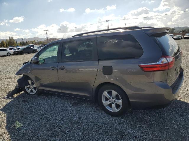 5TDKK3DC7FS539682 - 2015 TOYOTA SIENNA LE GRAY photo 2