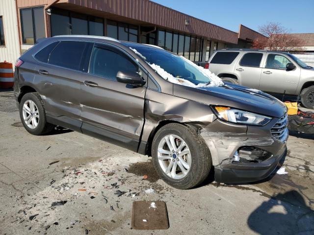 2FMPK4J93KBB75241 - 2019 FORD EDGE SEL TAN photo 4