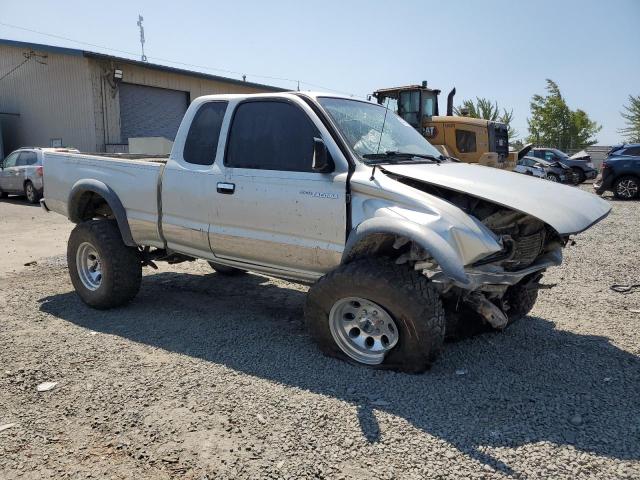 5TEWN72N61Z855543 - 2001 TOYOTA TACOMA XTRACAB SILVER photo 4