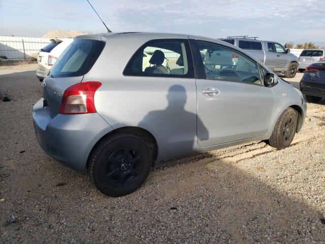 JTDJT923885177546 - 2008 TOYOTA YARIS SILVER photo 3