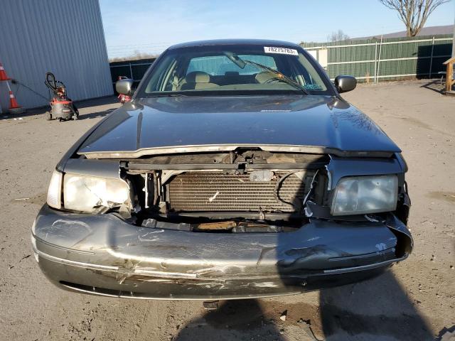 2FAFP73W61X139850 - 2001 FORD CROWN VICT GRAY photo 5