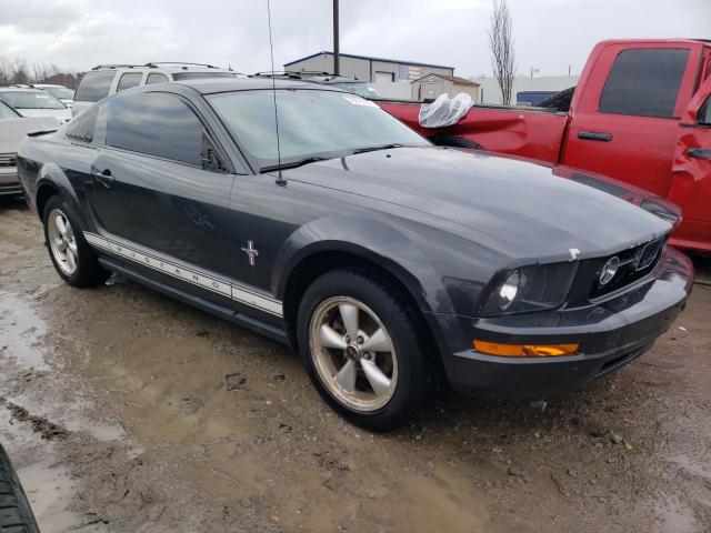 1ZVFT80N675279332 - 2007 FORD MUSTANG CHARCOAL photo 4
