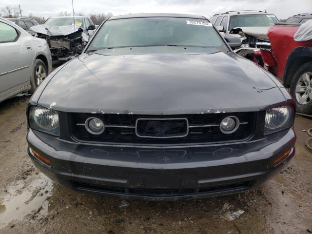 1ZVFT80N675279332 - 2007 FORD MUSTANG CHARCOAL photo 5