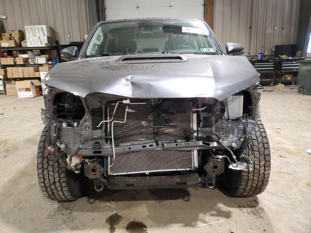 JTEBU5JR5L5814221 - 2020 TOYOTA 4RUNNER SR5/SR5 PREMIUM 灰色 照片 5