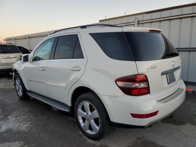 4JGBB8GB7BA733003 - 2011 MERCEDES-BENZ ML 350 4MATIC WHITE photo 2