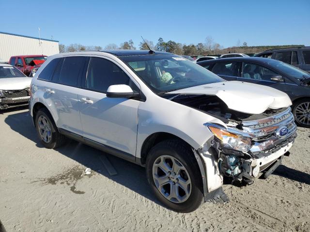 2FMDK4JC7DBE22374 - 2013 FORD EDGE SEL WHITE photo 4