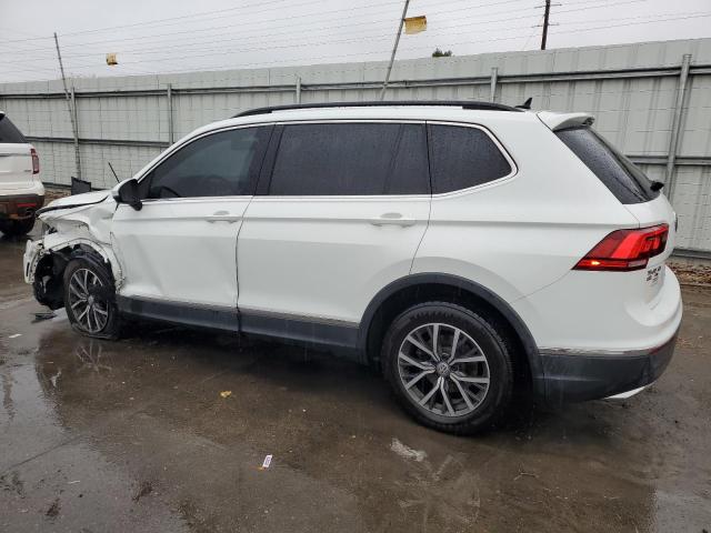 3VV2B7AX0JM140492 - 2018 VOLKSWAGEN TIGUAN SE WHITE photo 2