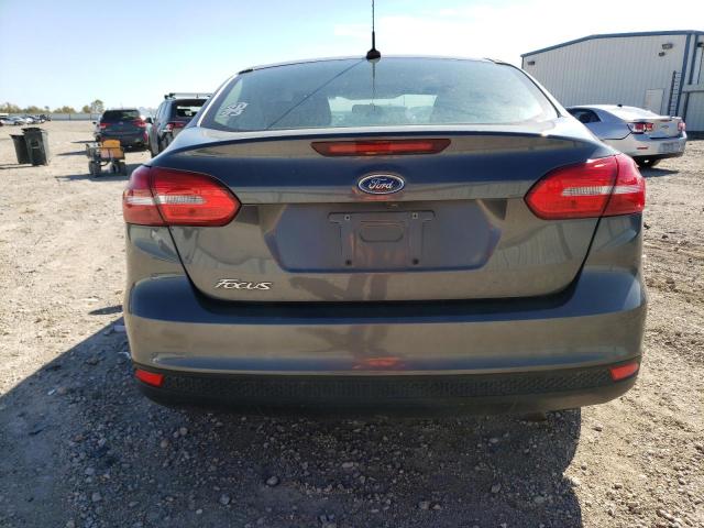 1FADP3E26JL311155 - 2018 FORD FOCUS S GRAY photo 6