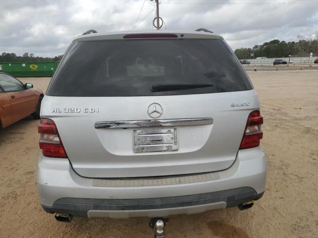 4JGBB22EX8A326607 - 2008 MERCEDES-BENZ ML 320 CDI SILVER photo 6