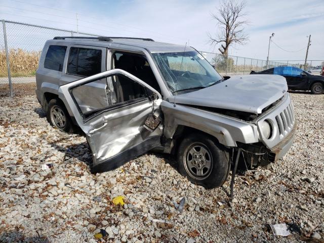 1C4NJRFBXED598100 - 2014 JEEP PATRIOT LATITUDE SILVER photo 4