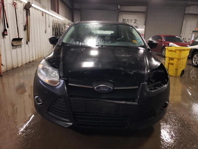 1FAHP3K29CL106969 - 2012 FORD FOCUS SE BLACK photo 5