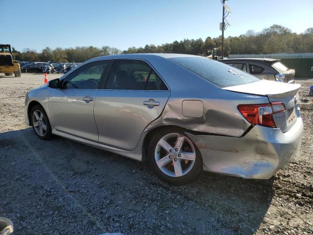 4T1BF1FK5CU158963 - 2012 TOYOTA CAMRY BASE SILVER photo 2