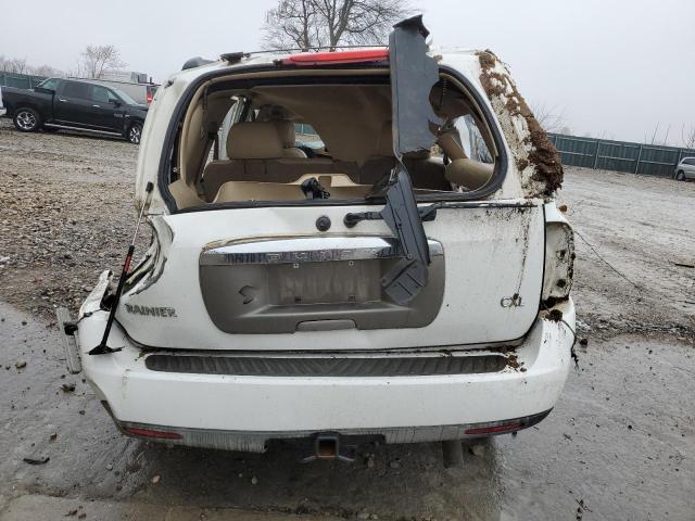 5GADT13S642277596 - 2004 BUICK RAINIER CXL WHITE photo 6