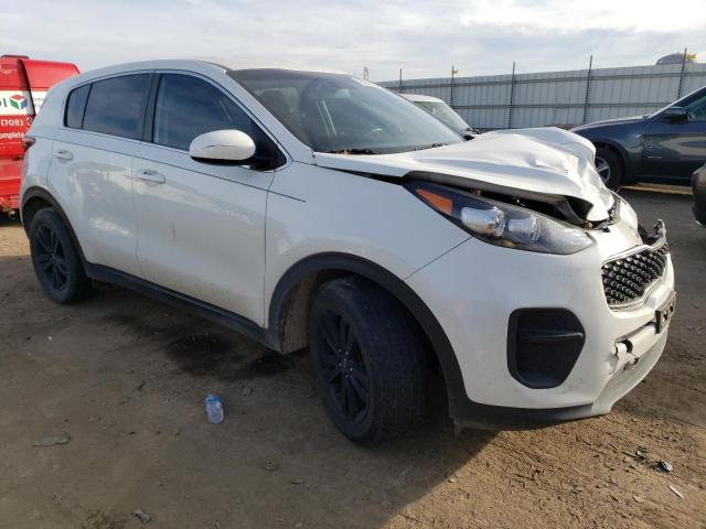 KNDPM3AC4H7068513 - 2017 KIA SPORTAGE LX WHITE photo 4