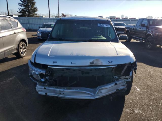 2FMGK5B86FBA15954 - 2015 FORD FLEX SE SILVER photo 5