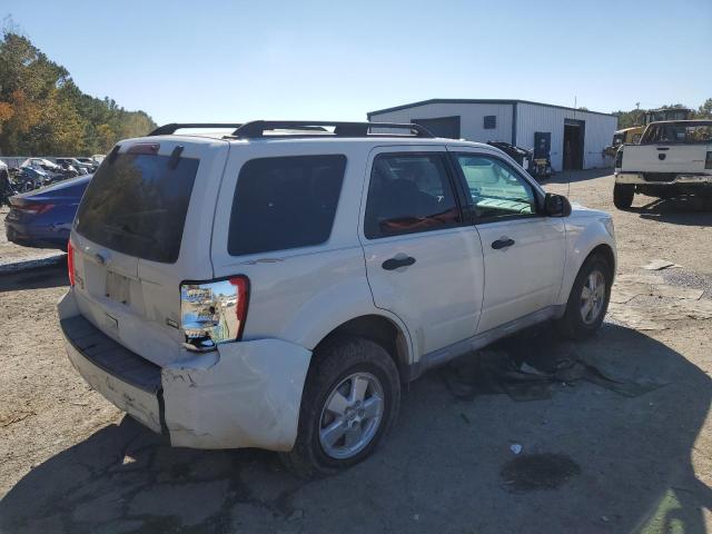 1FMCU0DG1AKC99878 - 2010 FORD ESCAPE XLT WHITE photo 3