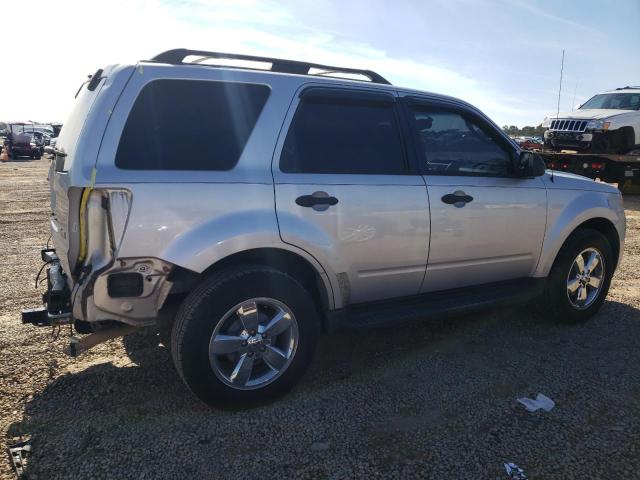 1FMCU0DGXBKB13983 - 2011 FORD ESCAPE XLT SILVER photo 3