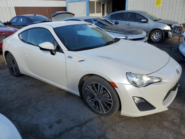 JF1ZNAA1XD2708939 - 2013 TOYOTA SCION FR-S WHITE photo 4
