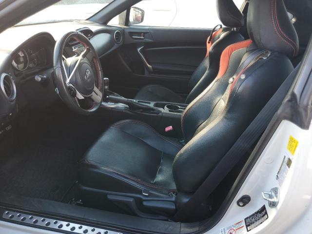 JF1ZNAA1XD2708939 - 2013 TOYOTA SCION FR-S WHITE photo 7