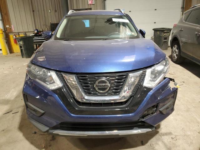 KNMAT2MVXJP540963 - 2018 NISSAN ROGUE S BLUE photo 5