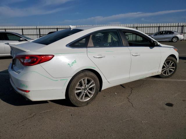 5NPE24AF7HH574488 - 2017 HYUNDAI SONATA SE WHITE photo 3