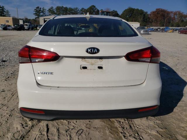 3KPFK4A77HE085073 - 2017 KIA FORTE LX WHITE photo 6