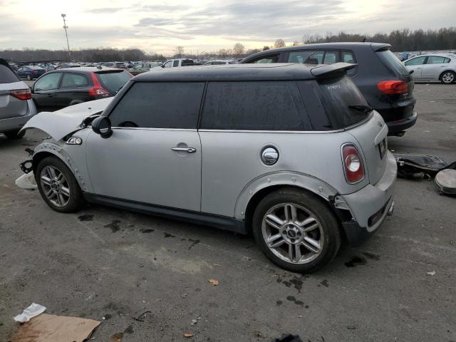 WMWSV3C57CTY28436 - 2012 MINI COOPER S SILVER photo 2