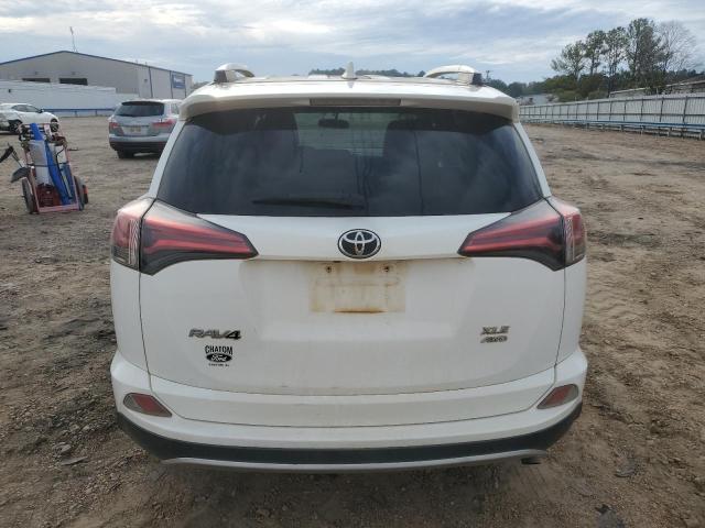 2T3RFREV4GW455986 - 2016 TOYOTA RAV4 XLE WHITE photo 6