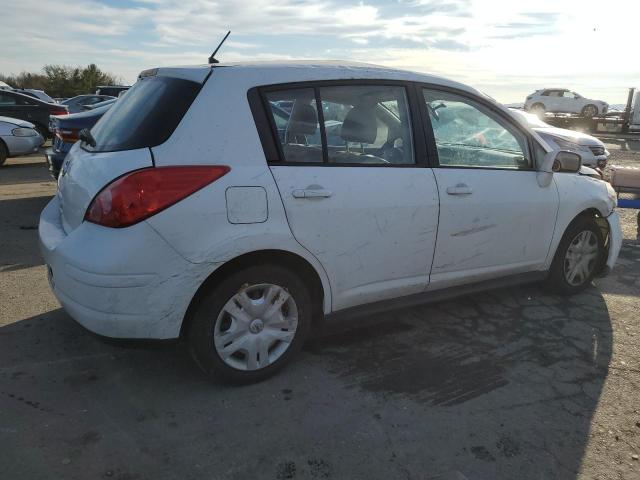 3N1BC1CP0BL412779 - 2011 NISSAN VERSA S WHITE photo 3