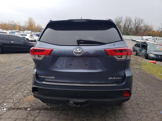 5TDJZRFH2JS909285 - 2018 TOYOTA HIGHLANDER SE BLUE photo 6