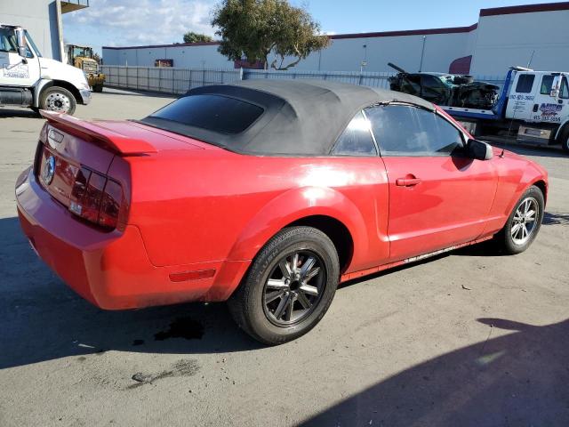 1ZVHT84N685134568 - 2008 FORD MUSTANG RED photo 3