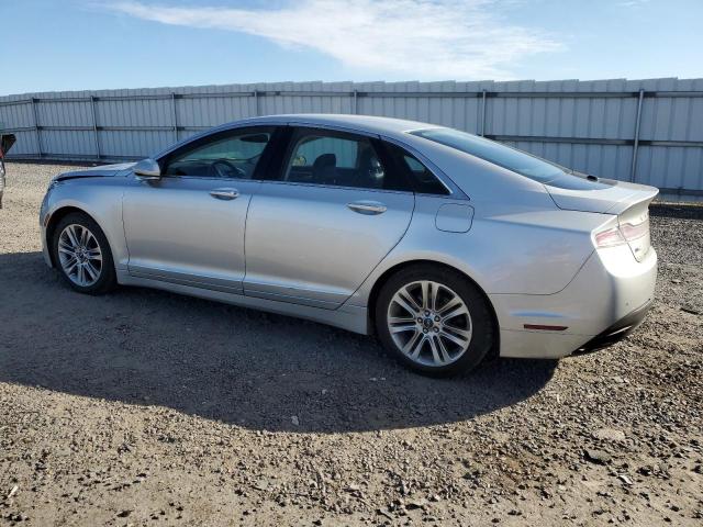 3LN6L2J96FR621094 - 2015 LINCOLN MKZ SILVER photo 2