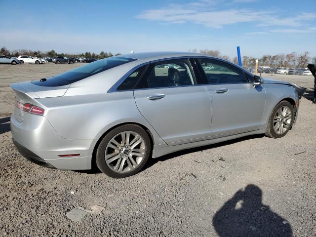 3LN6L2J96FR621094 - 2015 LINCOLN MKZ SILVER photo 3