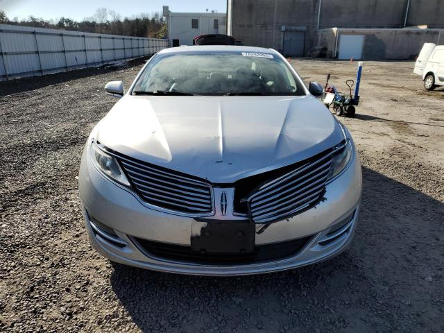 3LN6L2J96FR621094 - 2015 LINCOLN MKZ SILVER photo 5