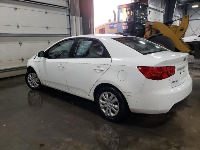 KNAFT4A25A5055814 - 2010 KIA FORTE LX WHITE photo 2