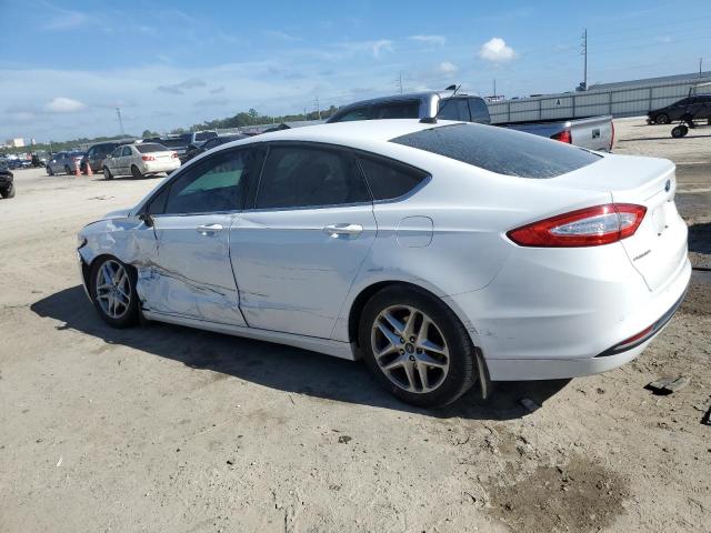 3FA6P0H71ER190895 - 2014 FORD FUSION SE WHITE photo 2