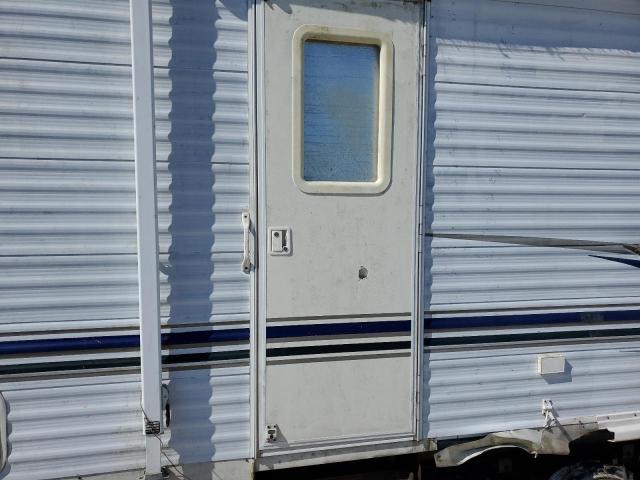 4YDT28R2937307508 - 2003 KEYSTONE HORNET WHITE photo 6