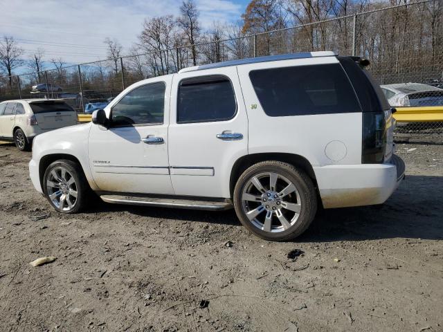 1GKS1GEJ3BR121723 - 2011 GMC YUKON DENALI HYBRID WHITE photo 2