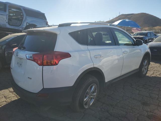 2T3WFREVXFW133127 - 2015 TOYOTA RAV4 XLE WHITE photo 3