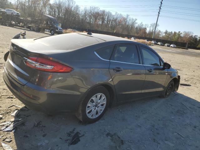 3FA6P0G72KR128404 - 2019 FORD FUSION S GRAY photo 3