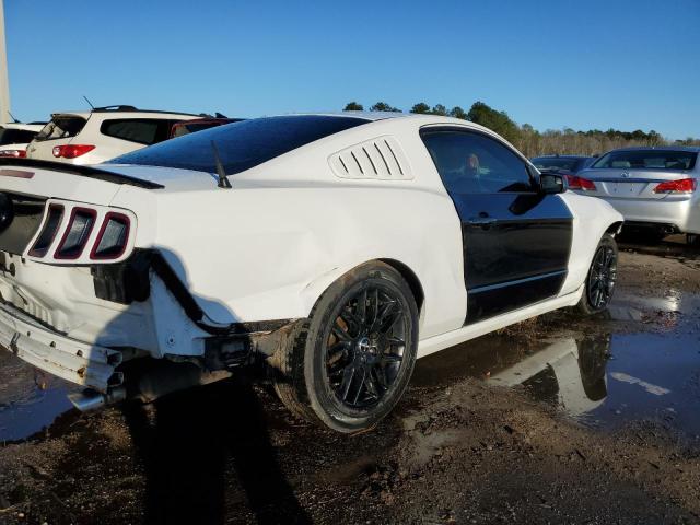 1ZVBP8AMXE5267433 - 2014 FORD MUSTANG WHITE photo 3