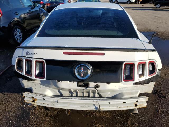 1ZVBP8AMXE5267433 - 2014 FORD MUSTANG WHITE photo 6