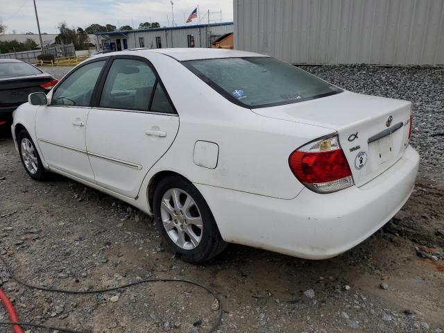 4T1BF30K55U092387 - 2005 TOYOTA CAMRY LE WHITE photo 2