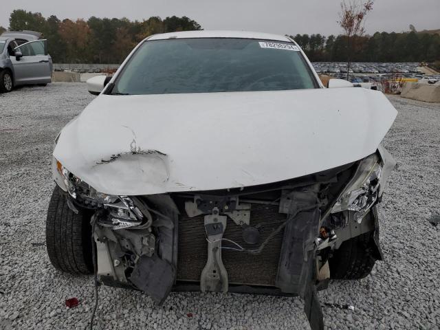 3N1AB7APXEY335799 - 2014 NISSAN SENTRA S WHITE photo 5