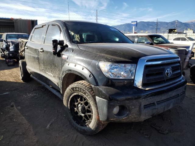 5TFDW5F18DX311539 - 2013 TOYOTA TUNDRA CREWMAX SR5 BLACK photo 4