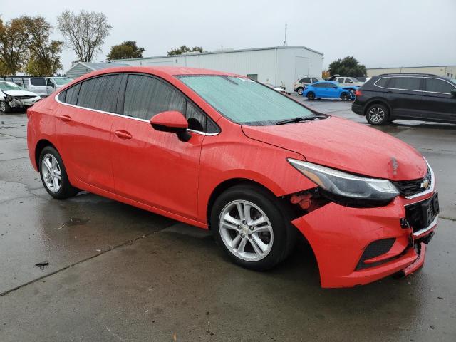 1G1BE5SM0J7108031 - 2018 CHEVROLET CRUZE LT RED photo 4