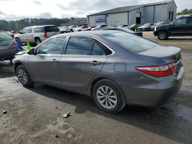 4T1BF1FK2GU545136 - 2016 TOYOTA CAMRY LE GRAY photo 2