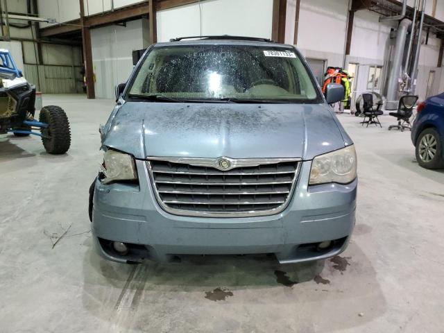 2A4RR5D12AR150304 - 2010 CHRYSLER TOWN & COU TOURING BLUE photo 5